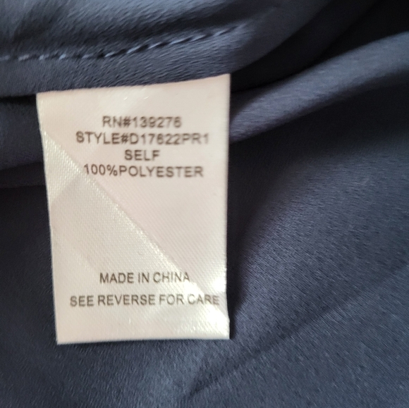 NEW Daniel Rainn Midnight Blue Blouse, Size Medium. - Picture 4 of 4